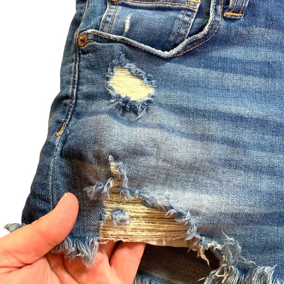 American Eagle AE Hi-Rise Shortie Denim Jean Shorts Button Fly Distressed Size 6 - Picture 7 of 14